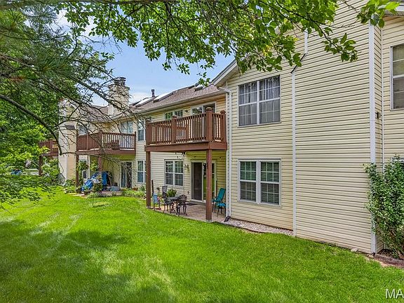4th image of 1034 Windstream Dr #14