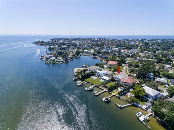 1843 Bayou Grande Blvd NE, Saint Petersburg, FL 33703