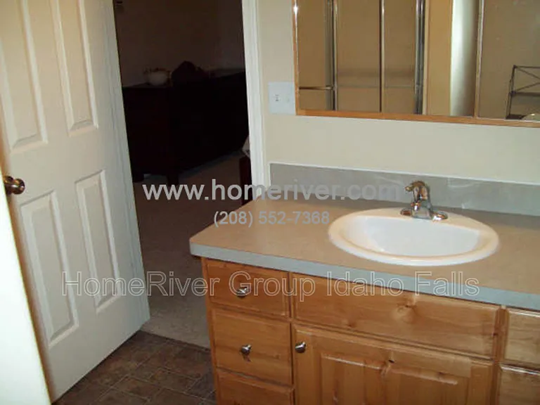 3851 John Adams Pkwy — Photo 10