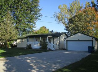 472 W River Rd, Kawkawlin, MI 48631