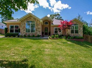 1033 Scarlett Ln, Bauxite, AR 72011