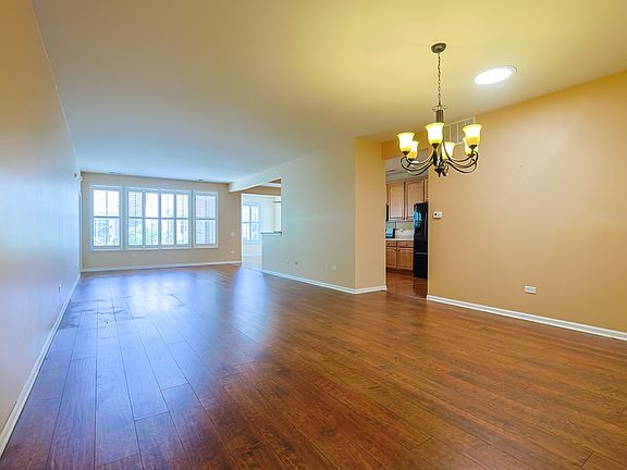 4th image of 12412 Scarlet Dr
