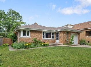 116 N Edgewood Ave, La Grange, IL 60525