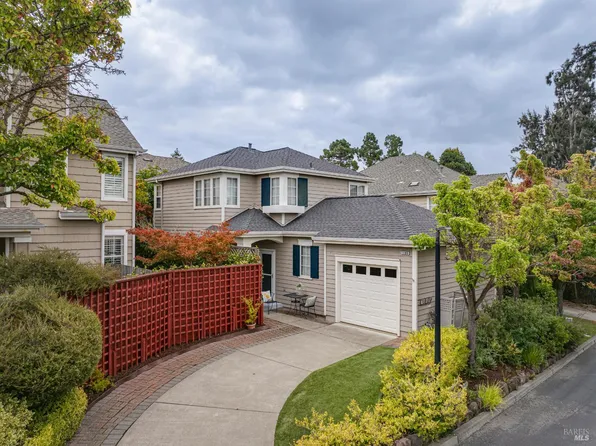 1189 Brighton View Circle, Petaluma, CA 94952