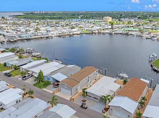211 Bimini Dr, Palmetto, FL 34221