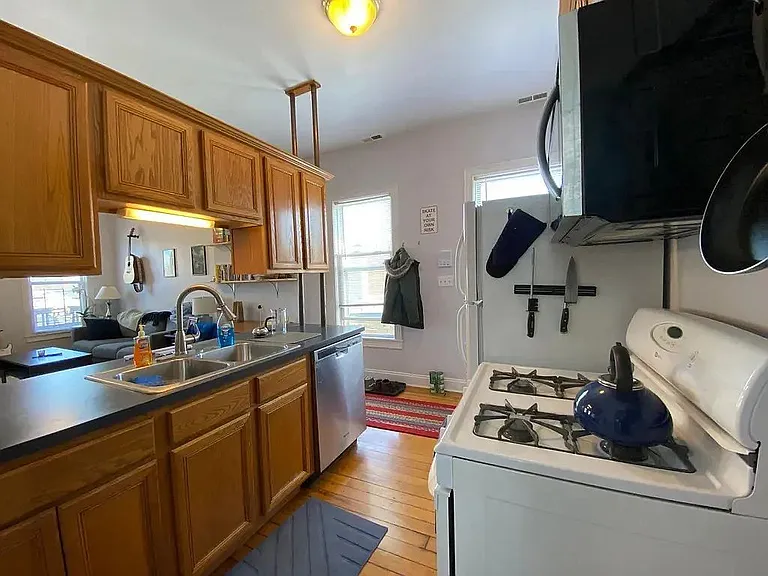 1470 W Huron St #2R — Photo 11