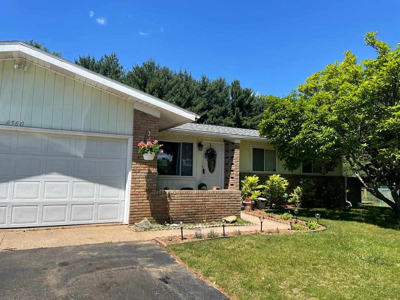 4560 E Berry Rd, Pleasant Lake, MI 49272 Zillow