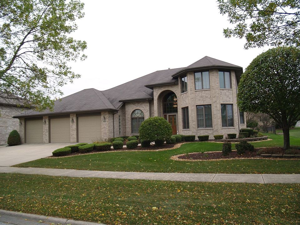 1st image of 8105 Valley View Dr