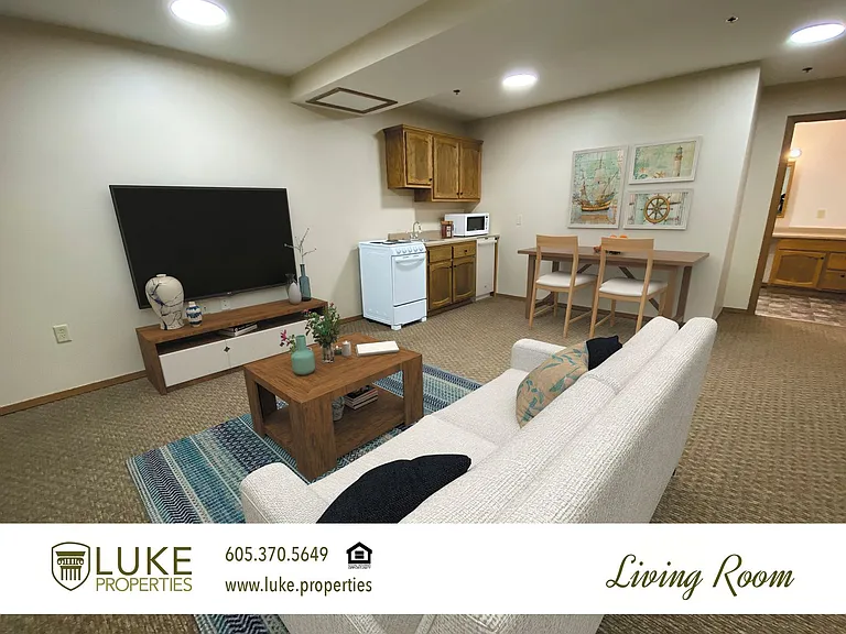 138 N Sycamore Ave #12 — Photo 3