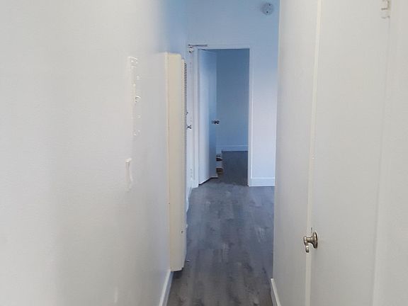 5th image of 1920 W 25th St APT 103