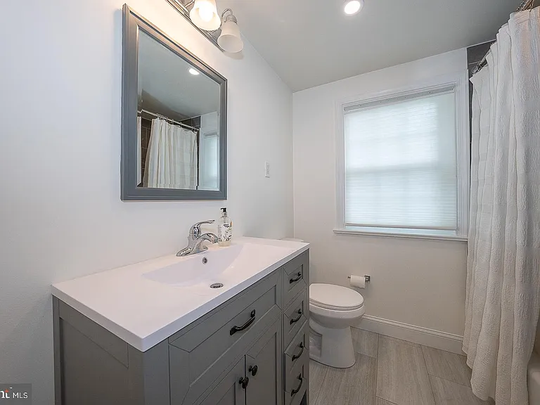 538 Conestoga Rd — Photo 26