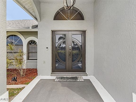 3rd image of 3307 SW 25th Pl