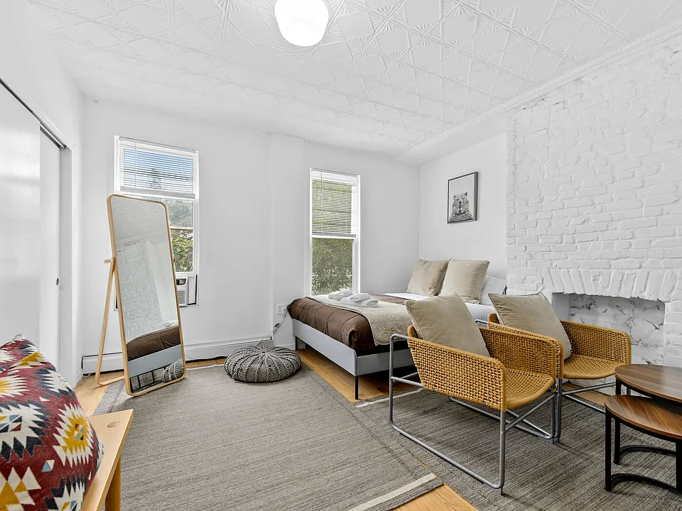 185A Powers St #2