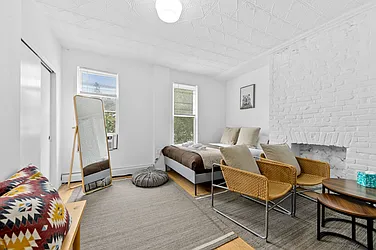 185A Powers Street, #1