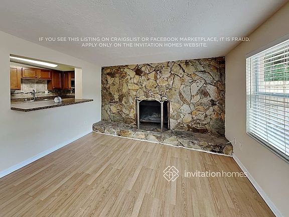 4th image of 15149 Harding Ave