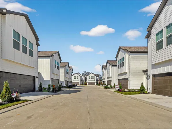 5004 Yesenia Palm St, Houston, TX 77021