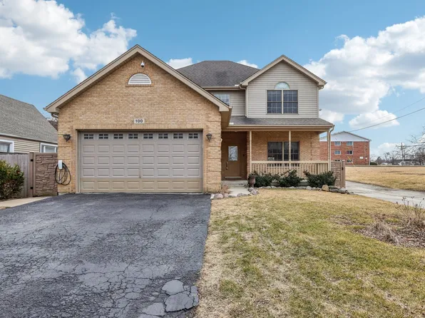 100 E Red Oak St, Bensenville, IL 60106