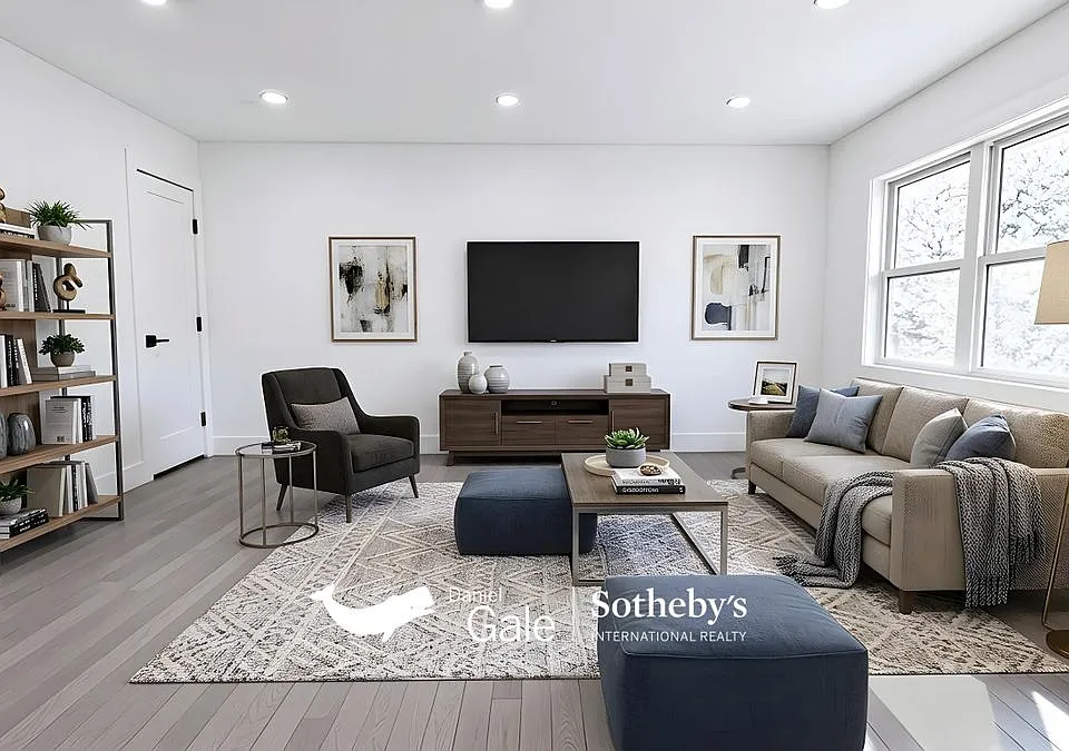 43 Yennicock Ave #2