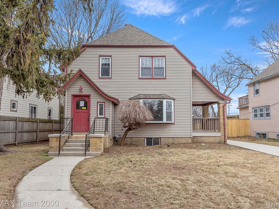 1st image of 202 Willis Ave