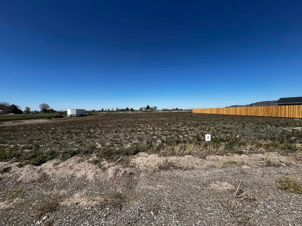 7 Pioneer Pl, Oakley, ID 83346