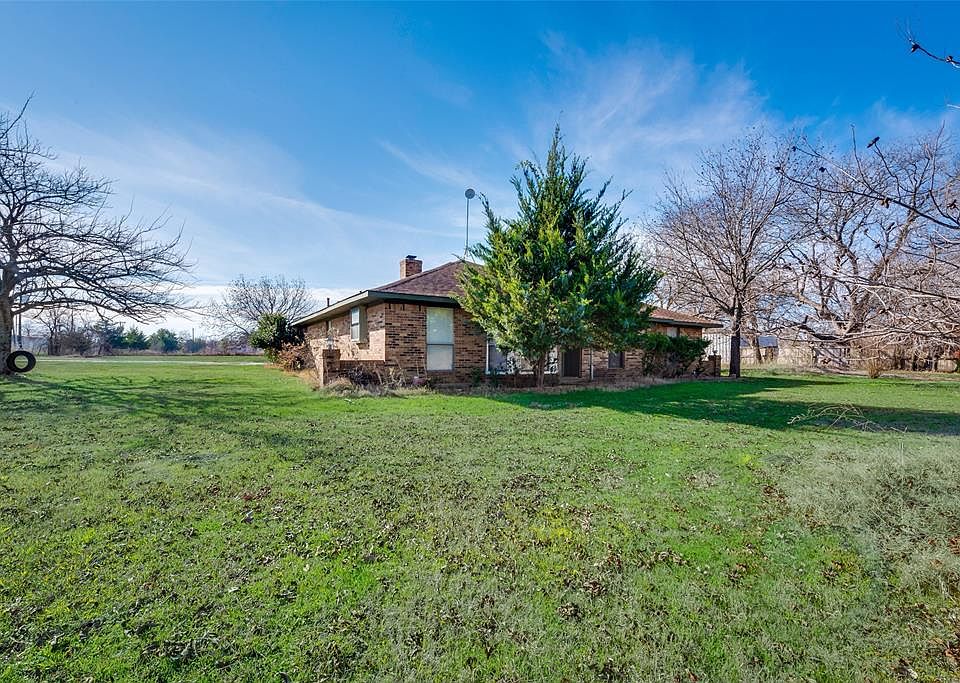 1st image of 2928 Almeta Ln