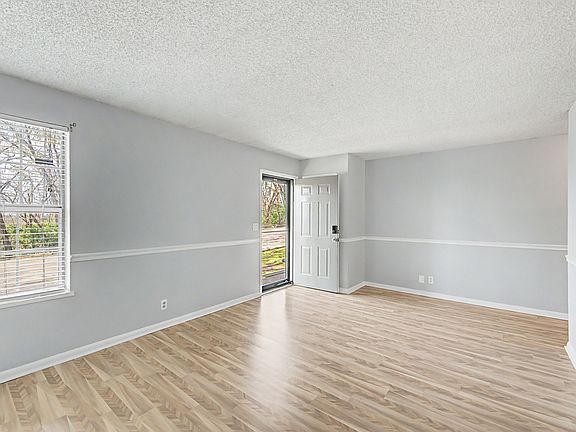 4th image of 110 Bellevue Rd APT 30