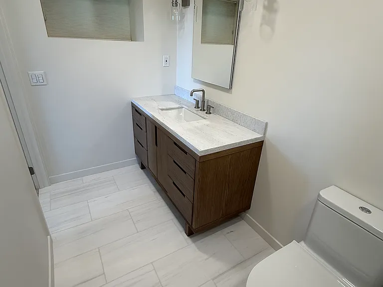 2 Lone Tree Ave — Photo 9