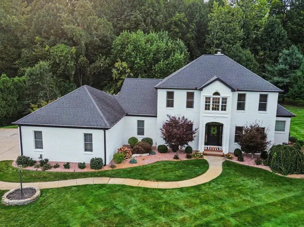 10575 Dana Dr, Berrien Springs, MI 49103
