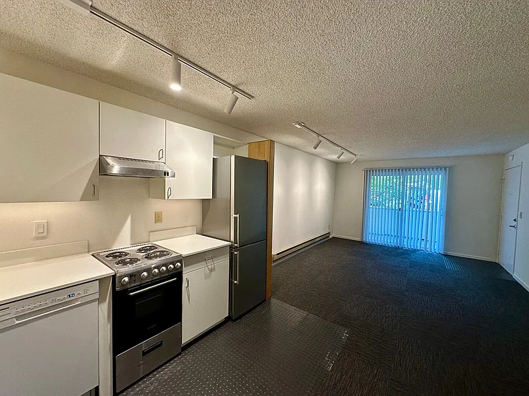 BI3000 — Photo 15