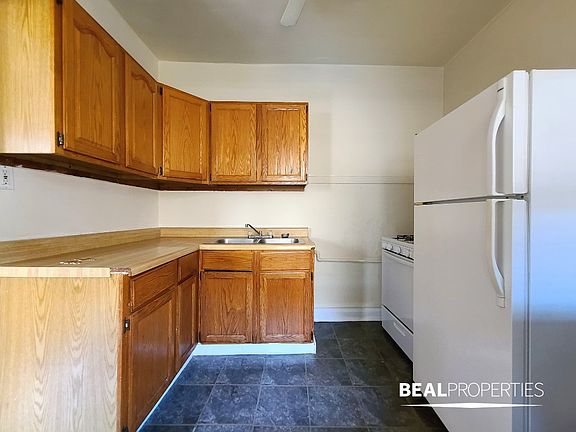3rd image of 3943.5 N Janssen Ave #3943X-E2
