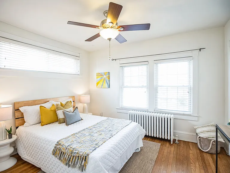 1427 Kearny St NE — Photo 22