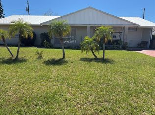 1516 Arrowhead Dr, Sun City Center, FL 33573