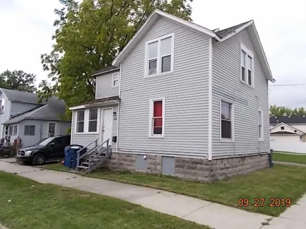 614 11th St, Bay City, MI 48708