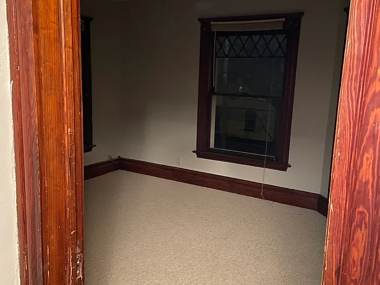 3 Thomas Ave — Photo 4