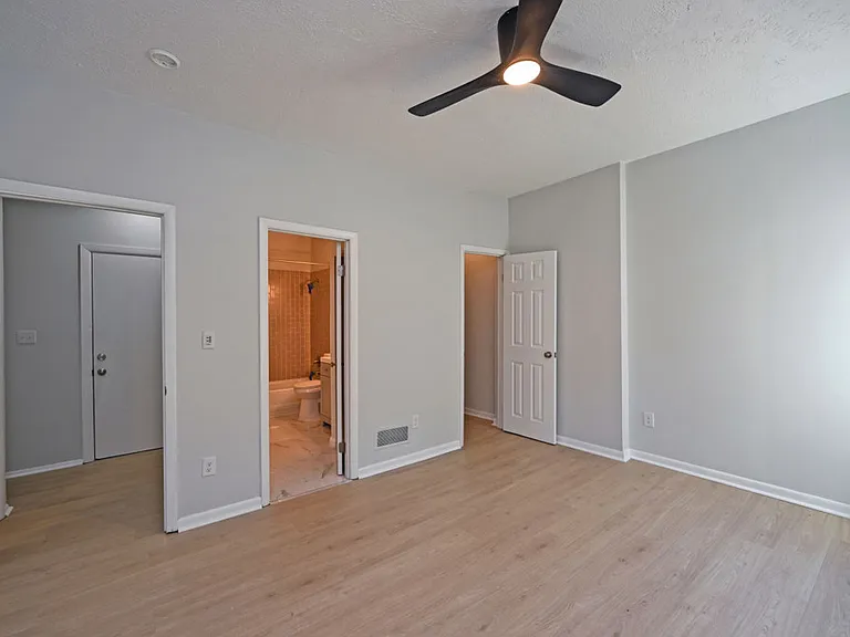 2228 Kemper Ln #3 — Photo 10