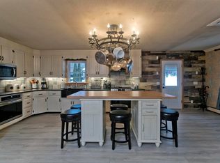 36 Old Holyoke Rd, Westfield, MA 01085