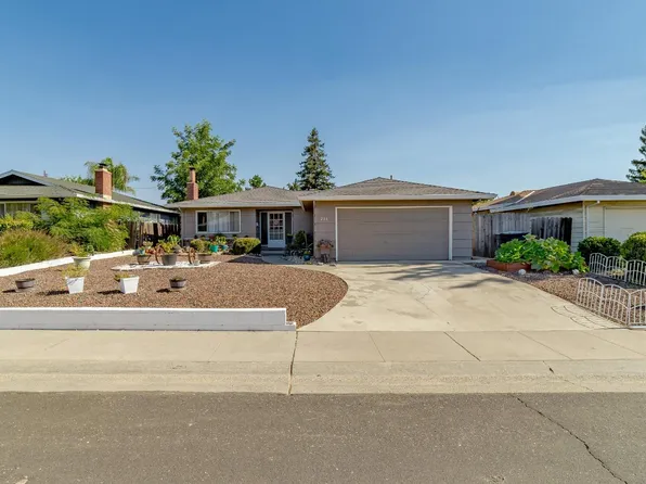 211 Baldwin Ave, Roseville, CA 95678