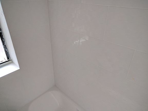 2nd image of 111 E Mosholu Pkwy N APT 1J