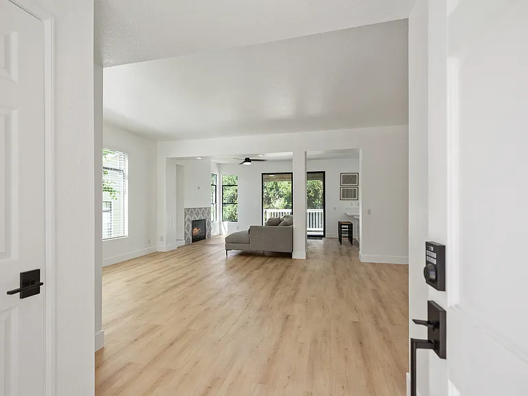 31 Oak Knls — Photo 18
