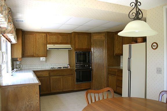 Light & Bright Kitchen