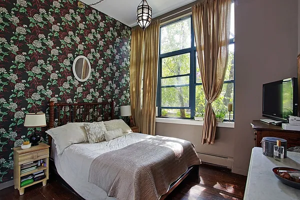 Sold by Corcoran | media 8