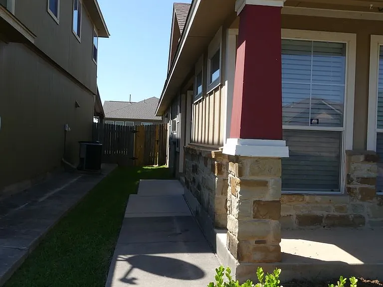 235 Hay Barn St — Photo 21