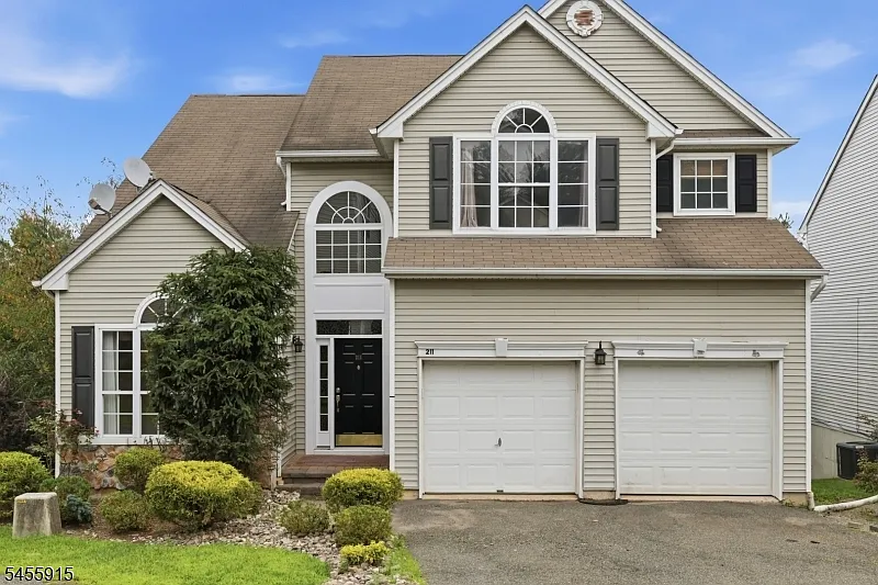 211 Winding Hill Dr