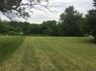 7685 Highland Dr, Gasport, NY 14067