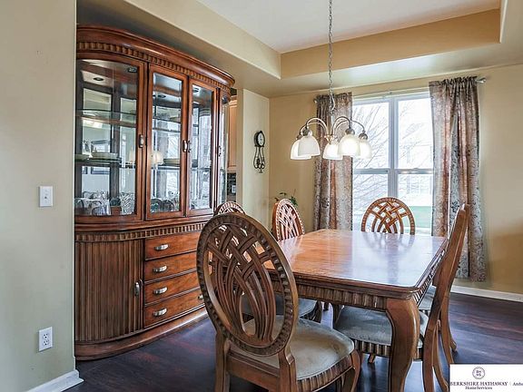 5th image of 16123 Woodcrest Cir