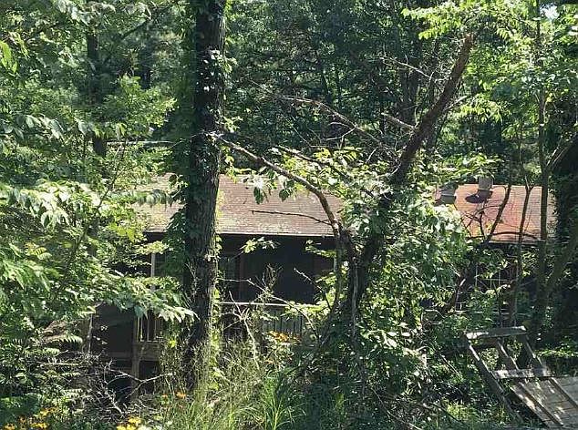 2nd image of 516 Alpine Way