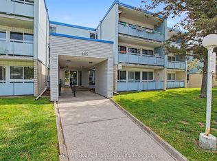 105 Conroy Cres #412, Guelph, ON N1G2V5