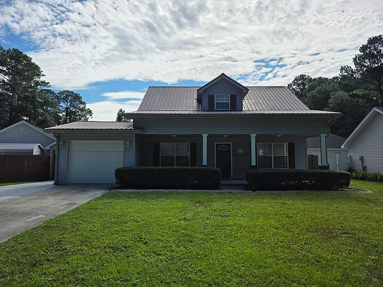 1202 N Carolina Ave — Photo 1