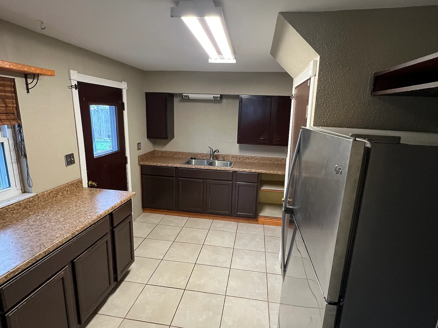 231 Cook Ave — Photo 3