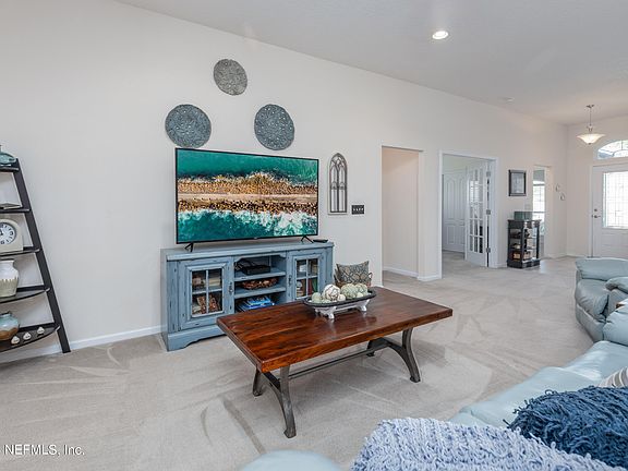 4th image of 95011 CHESWICK OAKS Drive